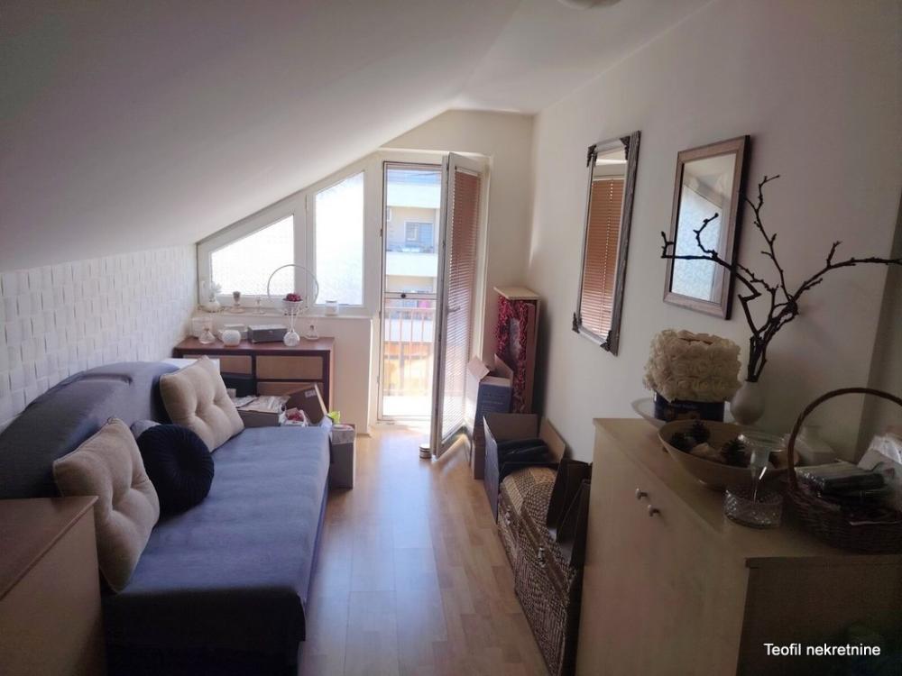 Stan na prodaju u Beogradu, Zemun polje, dvoiposoban, 60m2, cena 128000 evra