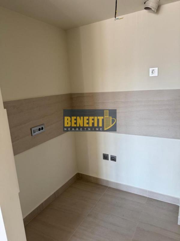 Stan na prodaju u Beogradu, Novi Beograd blok 67A (Belvile), dvosoban, 58m2, cena 255200 evra