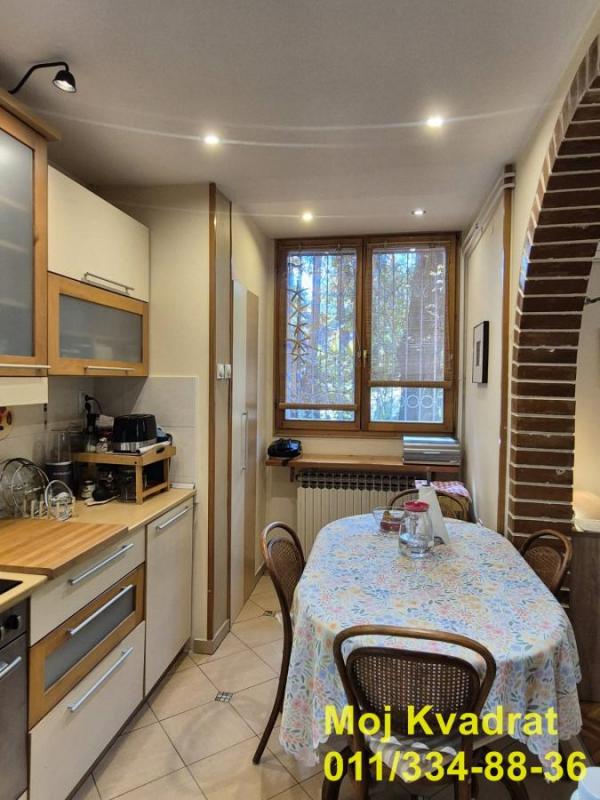 Stan na prodaju u Beogradu, Karaburma, dvoiposoban, 57m2, cena 165000 evra