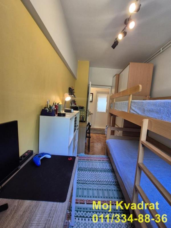 Stan na prodaju u Beogradu, Karaburma, dvoiposoban, 57m2, cena 165000 evra