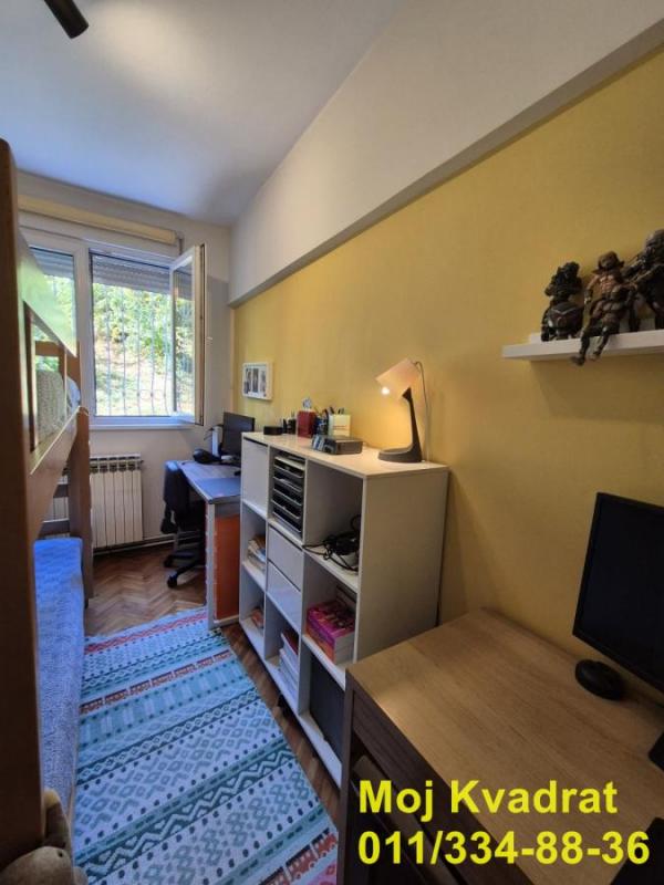 Stan na prodaju u Beogradu, Karaburma, dvoiposoban, 57m2, cena 165000 evra