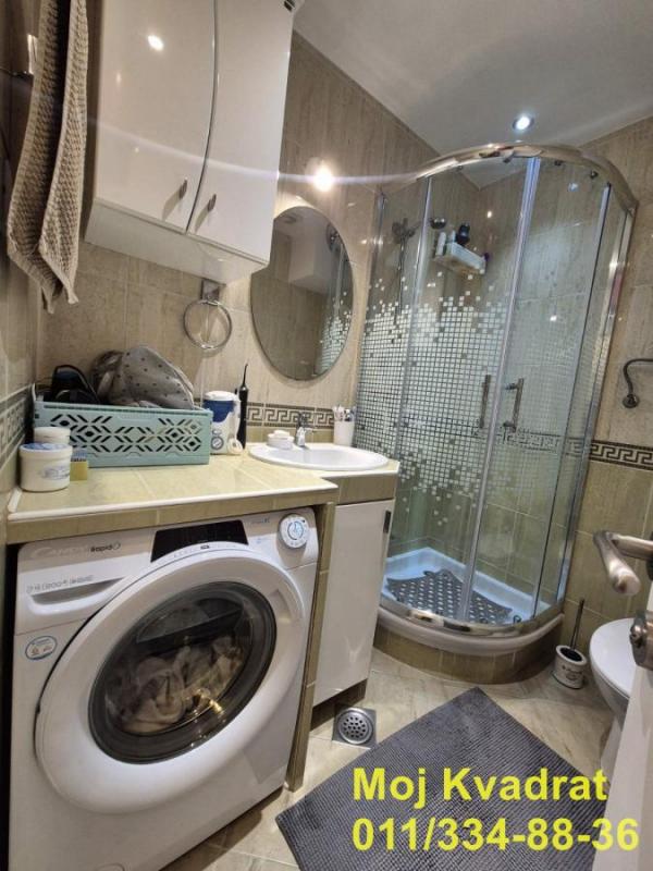 Stan na prodaju u Beogradu, Karaburma, dvoiposoban, 57m2, cena 165000 evra