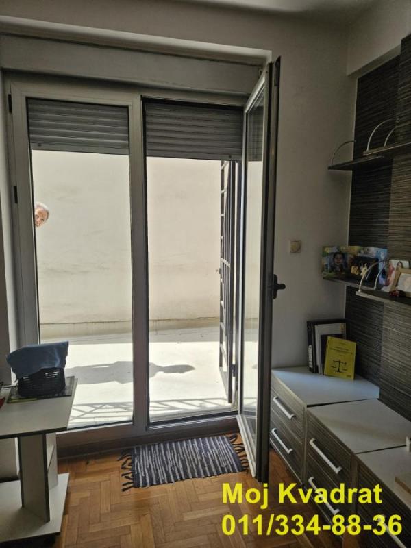 Stan na prodaju u Beogradu, Čubura, jednoiposoban, 42m2, cena 170000 evra