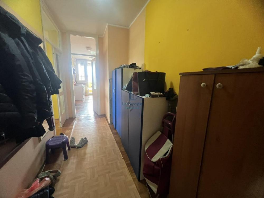Stan na prodaju u Beogradu, Prvomajska, dvosoban, 58m2, cena 195000 evra
