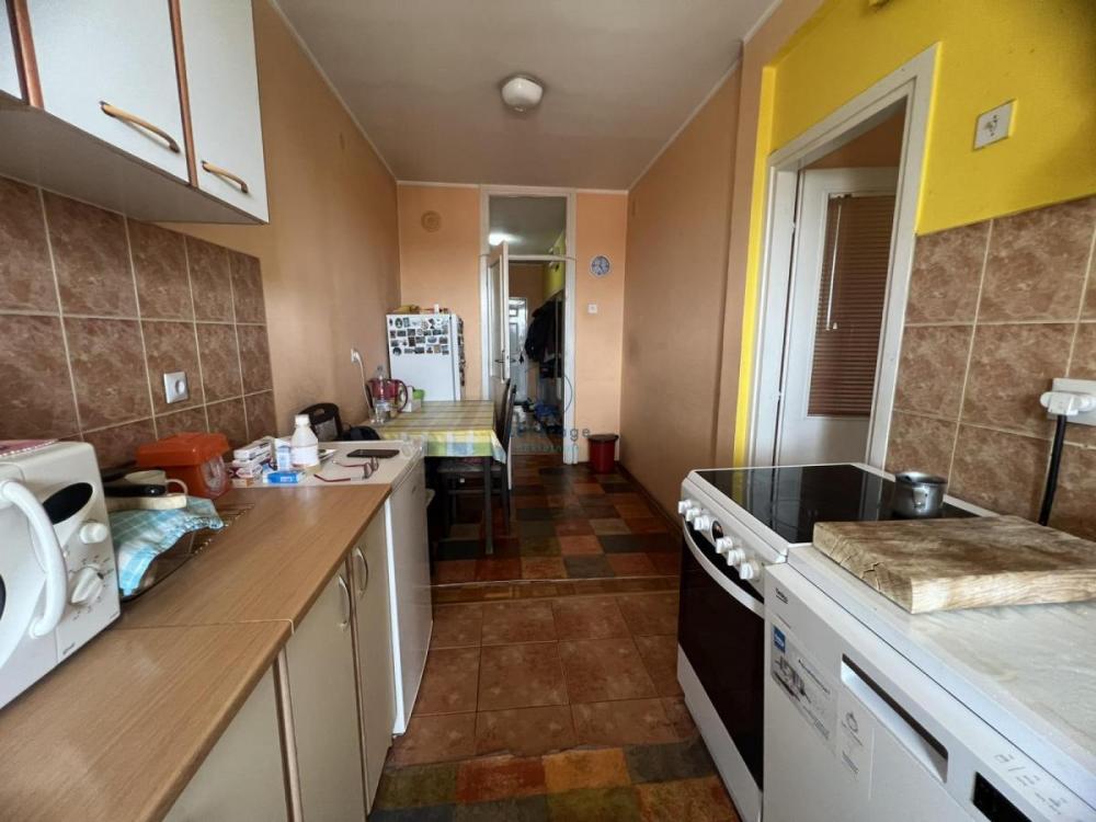 Stan na prodaju u Beogradu, Prvomajska, dvosoban, 58m2, cena 195000 evra