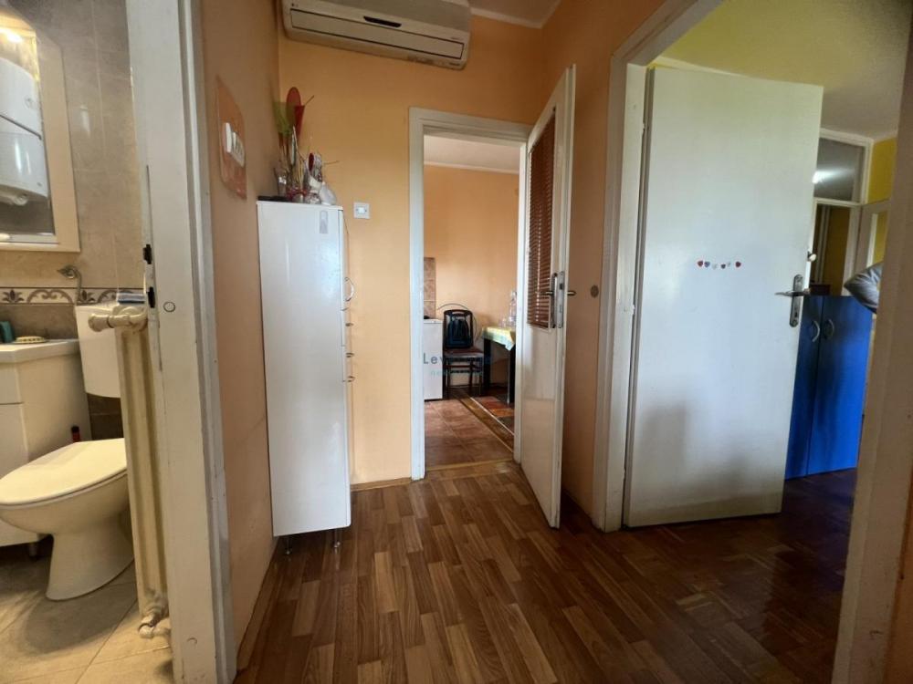 Stan na prodaju u Beogradu, Prvomajska, dvosoban, 58m2, cena 195000 evra