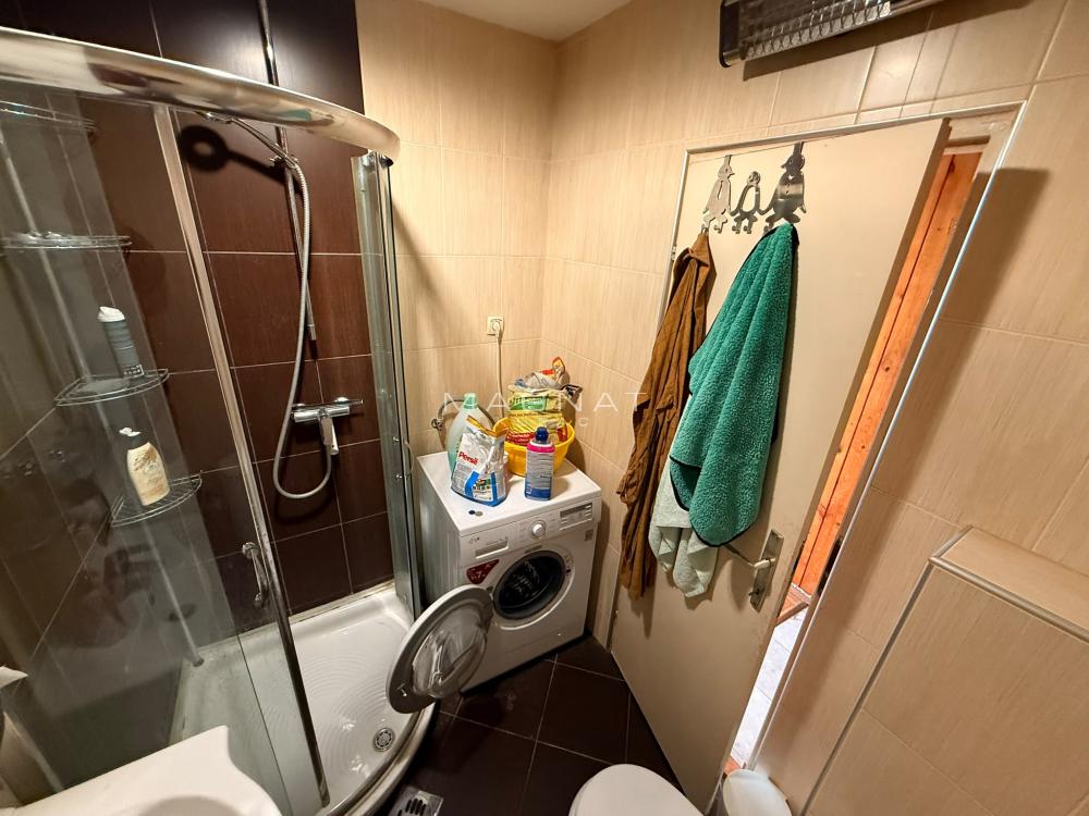 Stan na prodaju u Beogradu, Voždovac, 210m2, cena 399900 evra