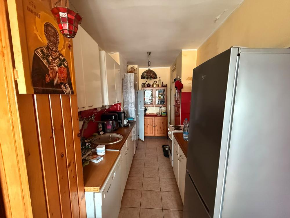 Stan na prodaju u Beogradu, Voždovac, 210m2, cena 399900 evra