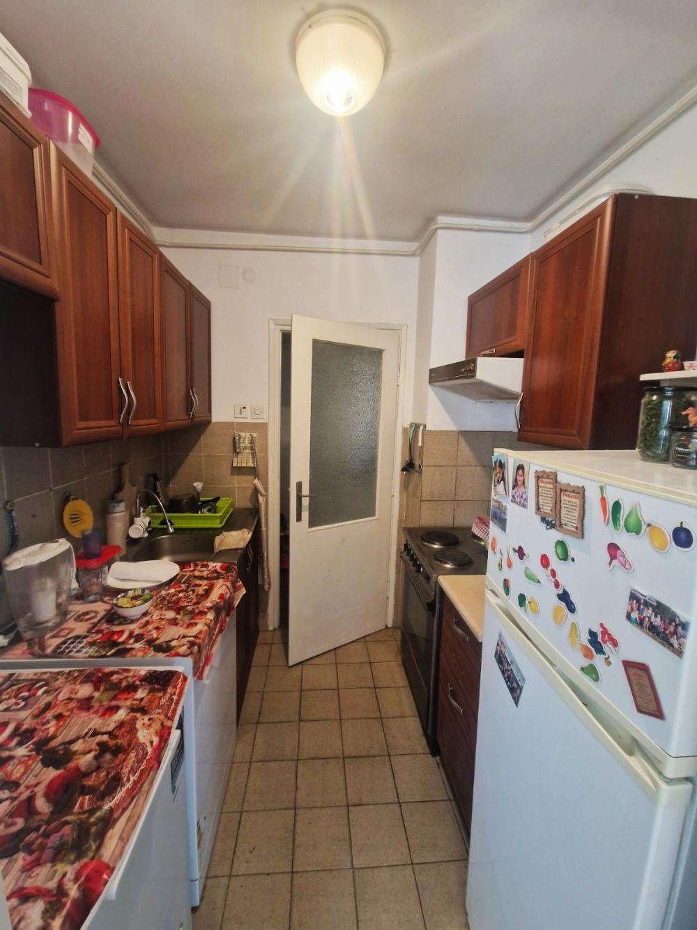 Stan na prodaju u Beogradu, Čubura, troiposoban, 81m2, cena 270000 evra