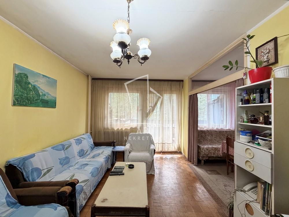 Stan na prodaju u Beogradu, Novi Beograd blok 62, dvoiposoban, 68m2, cena 220000 evra