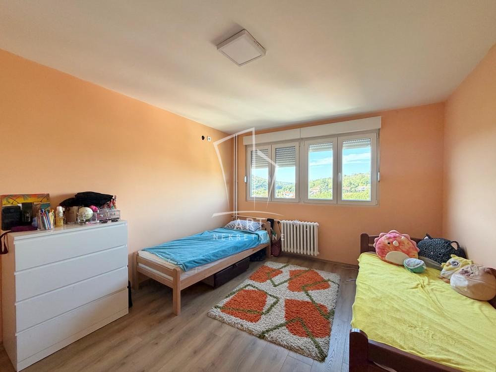 Stan na prodaju u Beogradu, Kanarevo brdo, dvoiposoban, 54m2, cena 205000 evra