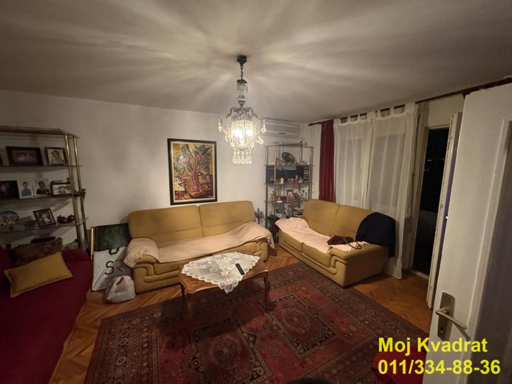 Stan na prodaju u Beogradu, Cvetkova pijaca, cetvorosoban, 88m2, cena 320000 evra