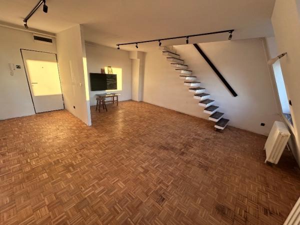 Stan na prodaju u Beogradu, Banjica, trosoban, 120m2, cena 210000 evra