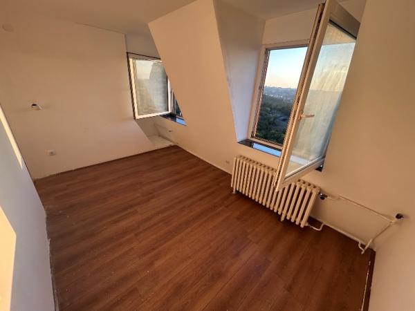 Stan na prodaju u Beogradu, Banjica, trosoban, 120m2, cena 210000 evra