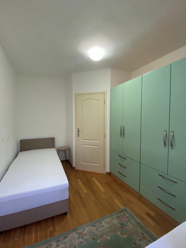 Stan na prodaju u Beogradu, Mirijevo, dvoiposoban, 68m2, cena 126000 evra
