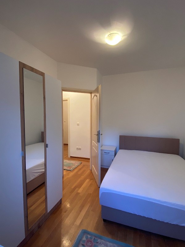 Stan na prodaju u Beogradu, Mirijevo, dvoiposoban, 68m2, cena 126000 evra
