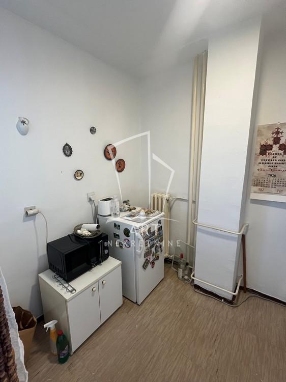 Stan na prodaju u Beogradu, Novi Beograd, jednoiposoban, 48m2, cena 159000 evra
