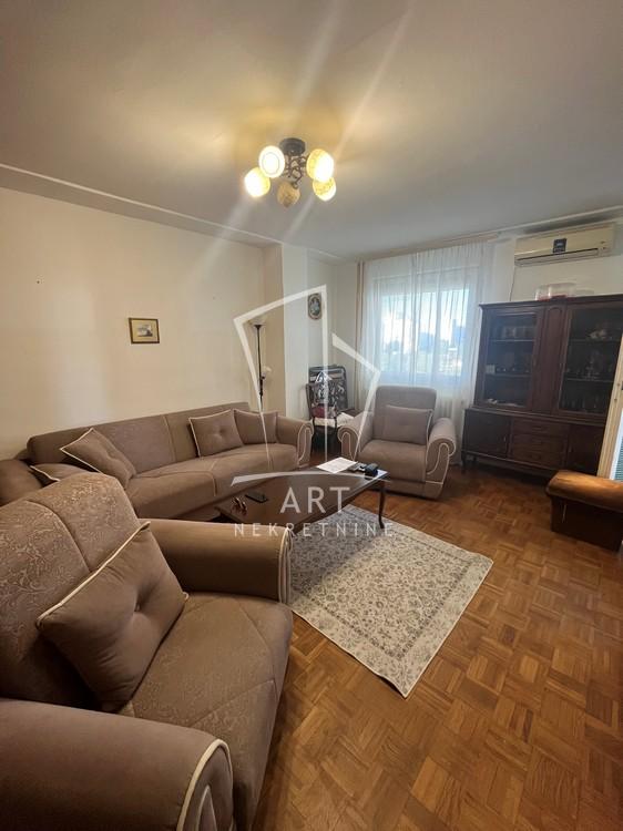 Stan na prodaju u Beogradu, Novi Beograd, jednoiposoban, 48m2, cena 159000 evra