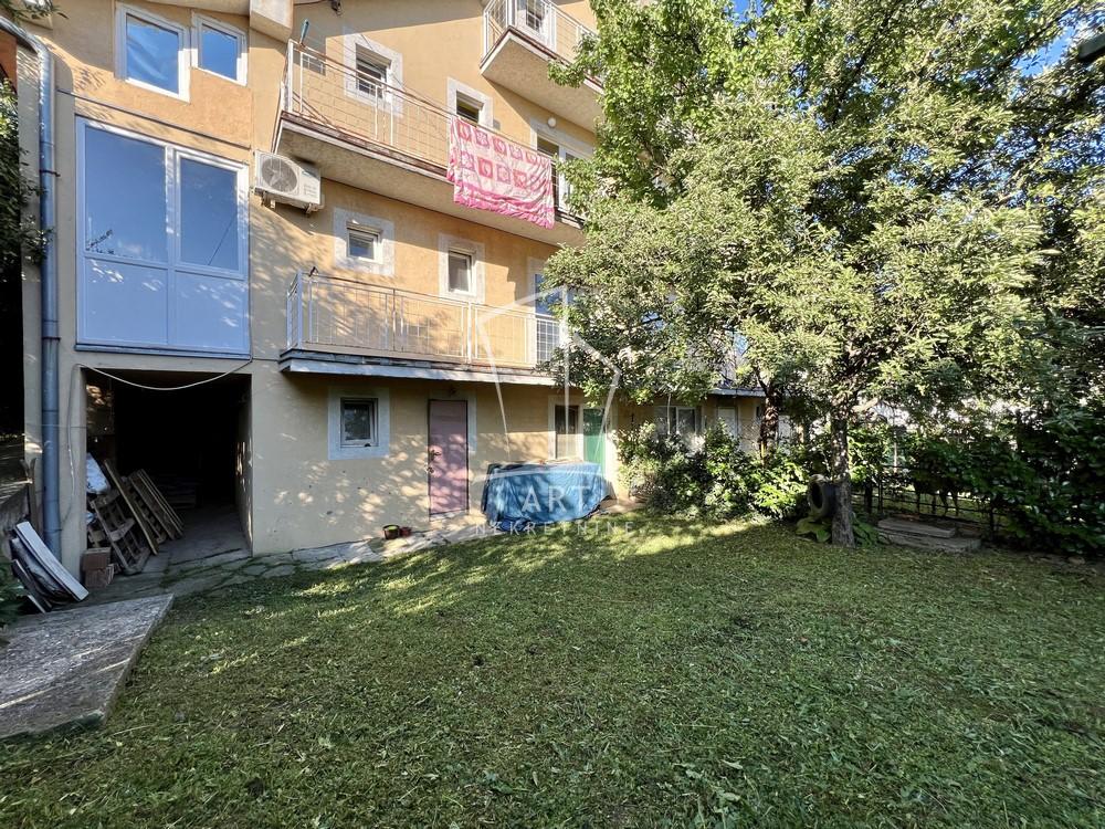 Stan na prodaju u Beogradu, Kaluđerica, dvoiposoban, 68m2, cena 97000 evra