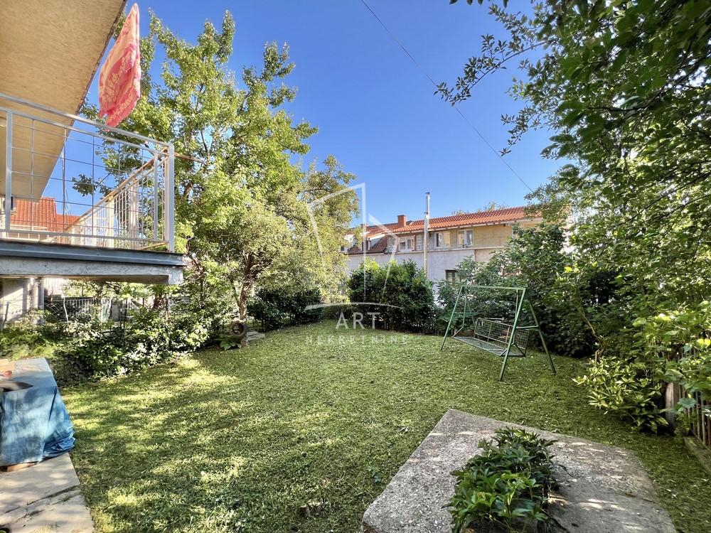 Stan na prodaju u Beogradu, Kaluđerica, dvoiposoban, 68m2, cena 97000 evra