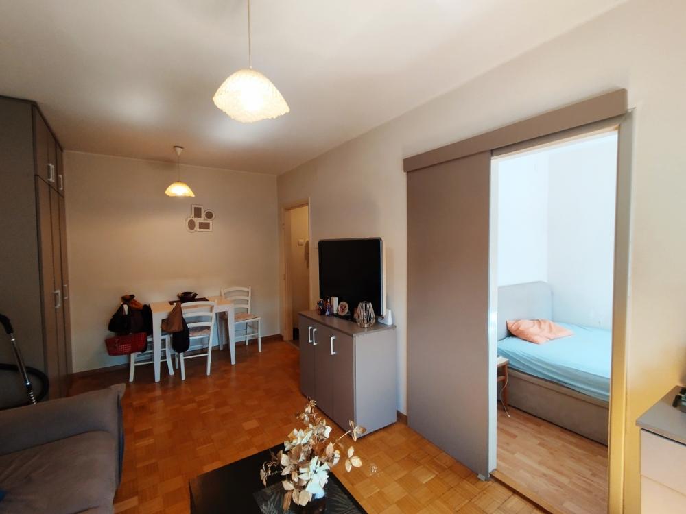 Stan na prodaju u Beogradu, Vračar, jednoiposoban, 27m2, cena 148500 evra