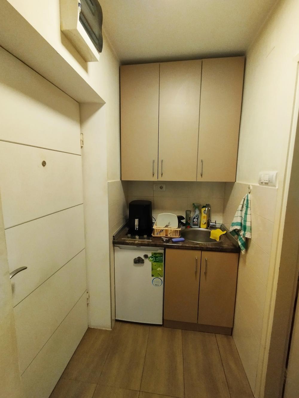 Stan na prodaju u Beogradu, Vračar, jednoiposoban, 27m2, cena 148500 evra