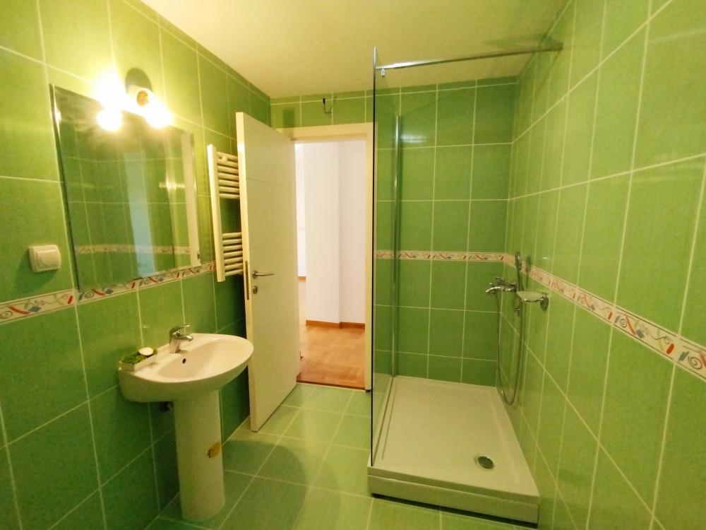 Stan na prodaju u Beogradu, Crveni Krst, trosoban, 65m2, cena 305500 evra