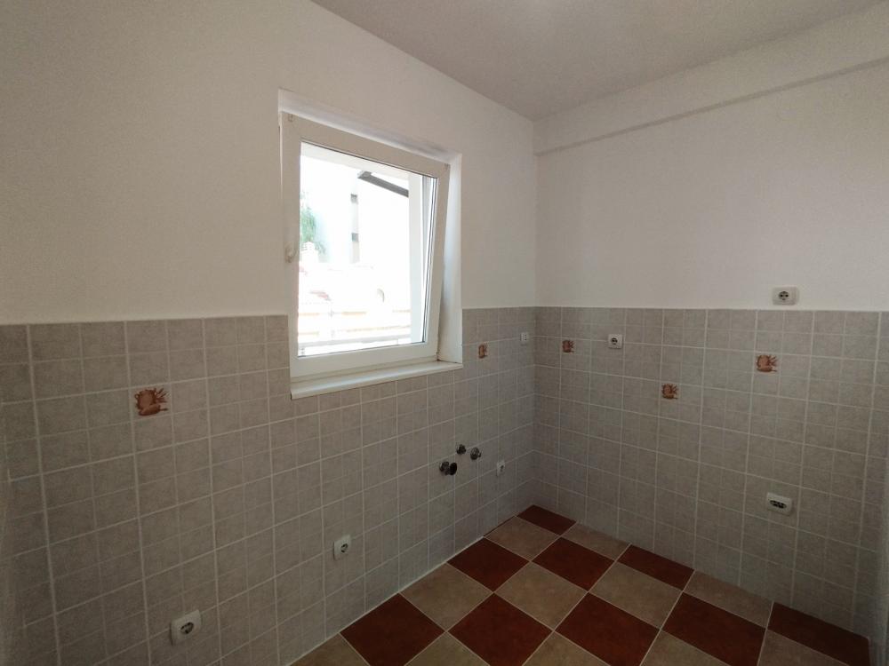 Stan na prodaju u Beogradu, Crveni Krst, trosoban, 65m2, cena 305500 evra