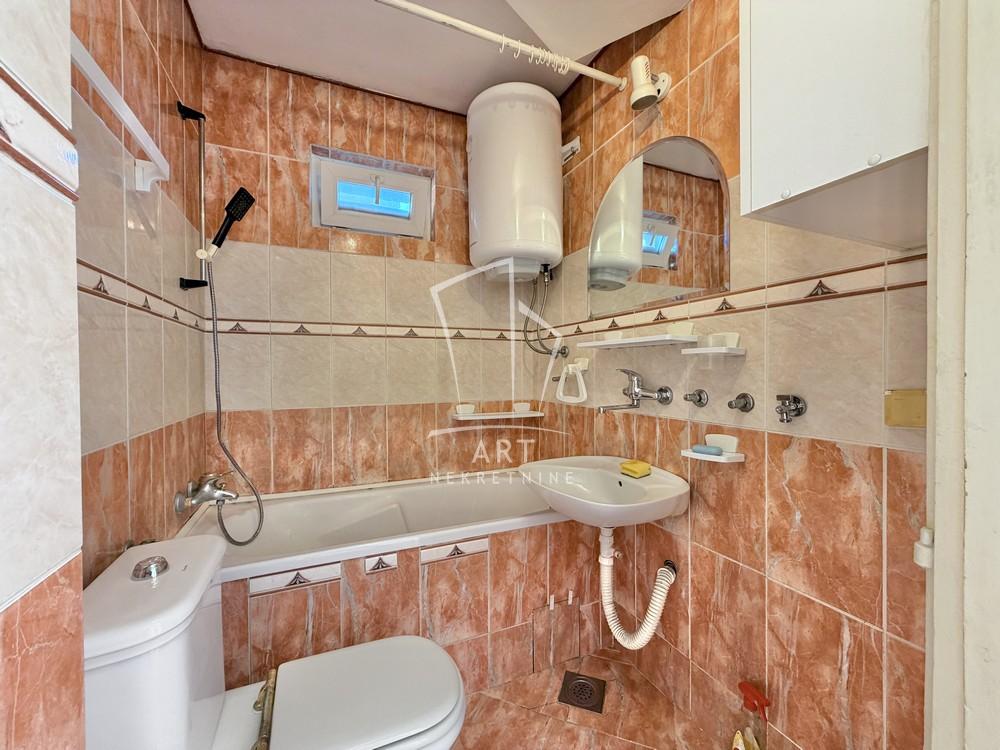 Stan na prodaju u Beogradu, Palilula, troiposoban, 69m2, cena 242000 evra