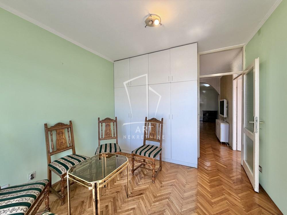 Stan na prodaju u Beogradu, Palilula, troiposoban, 69m2, cena 242000 evra