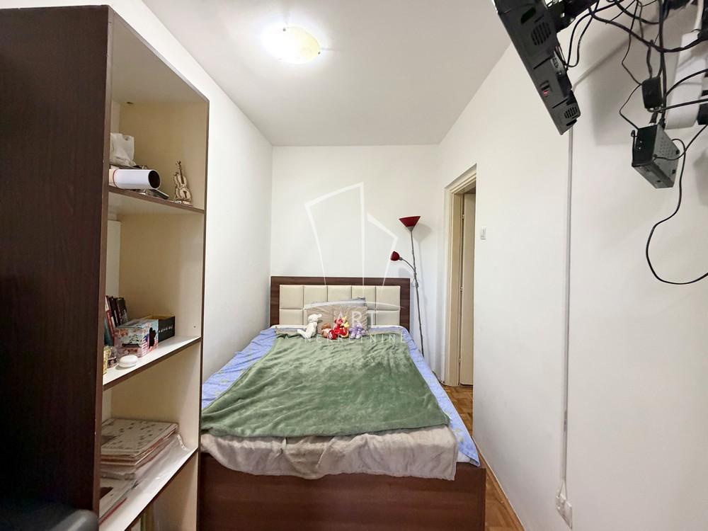 Stan na prodaju u Beogradu, Labudovo brdo, dvoiposoban, 56m2, cena 162000 evra