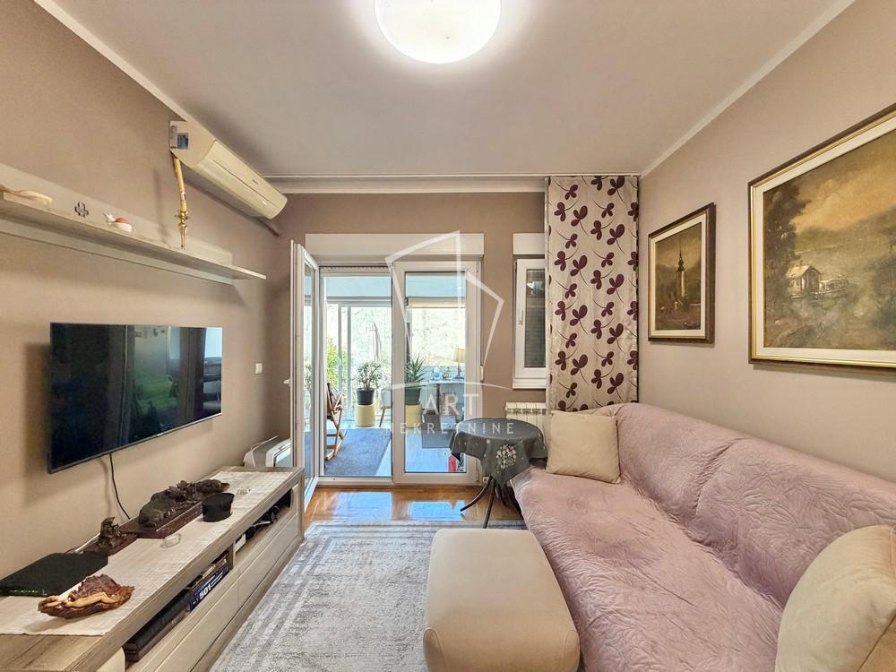 Stan na prodaju u Beogradu, Cvetkova pijaca, dvosoban, 39m2, cena 175000 evra