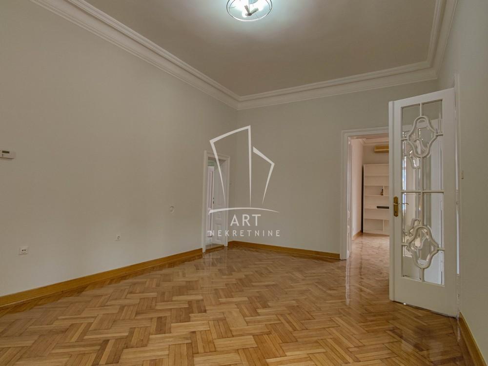 Stan na prodaju u Beogradu, Stari grad, 239m2, cena 950000 evra