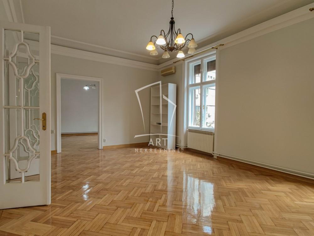 Stan na prodaju u Beogradu, Stari grad, 239m2, cena 950000 evra