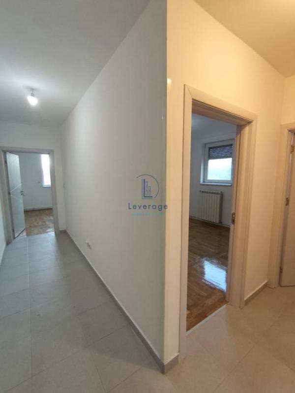 Stan na prodaju u Beogradu, Višnjička banja, dvosoban, 55m2, cena 175000 evra
