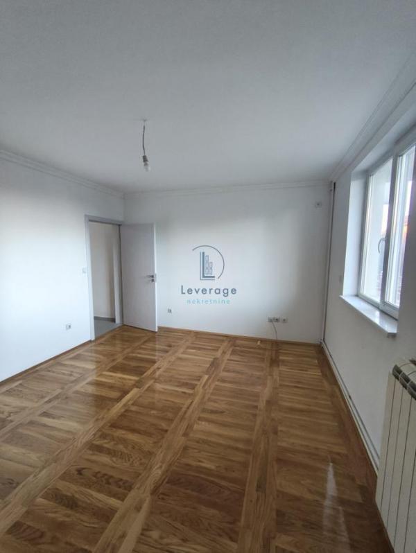 Stan na prodaju u Beogradu, Višnjička banja, dvosoban, 55m2, cena 175000 evra