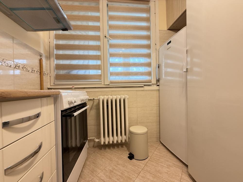 Stan na prodaju u Beogradu, Braće Jerković, dvosoban, 64m2, cena 185000 evra
