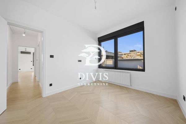 Stan na prodaju u Beogradu, Novi Beograd blok 30 (B92), trosoban, 78m2, cena 459000 evra