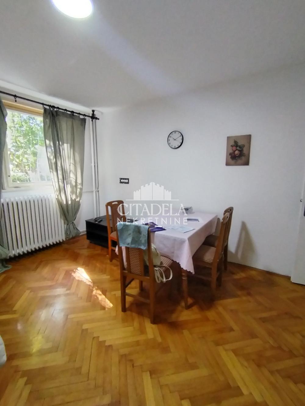 Stan na prodaju u Beogradu, Banovo brdo, dvoiposoban, 47m2, cena 170000 evra
