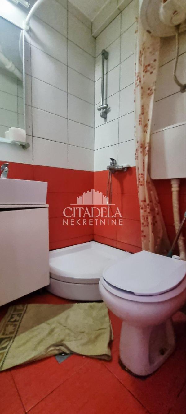 Stan na prodaju u Beogradu, Banovo brdo, jednoiposoban, 43m2, cena 154800 evra