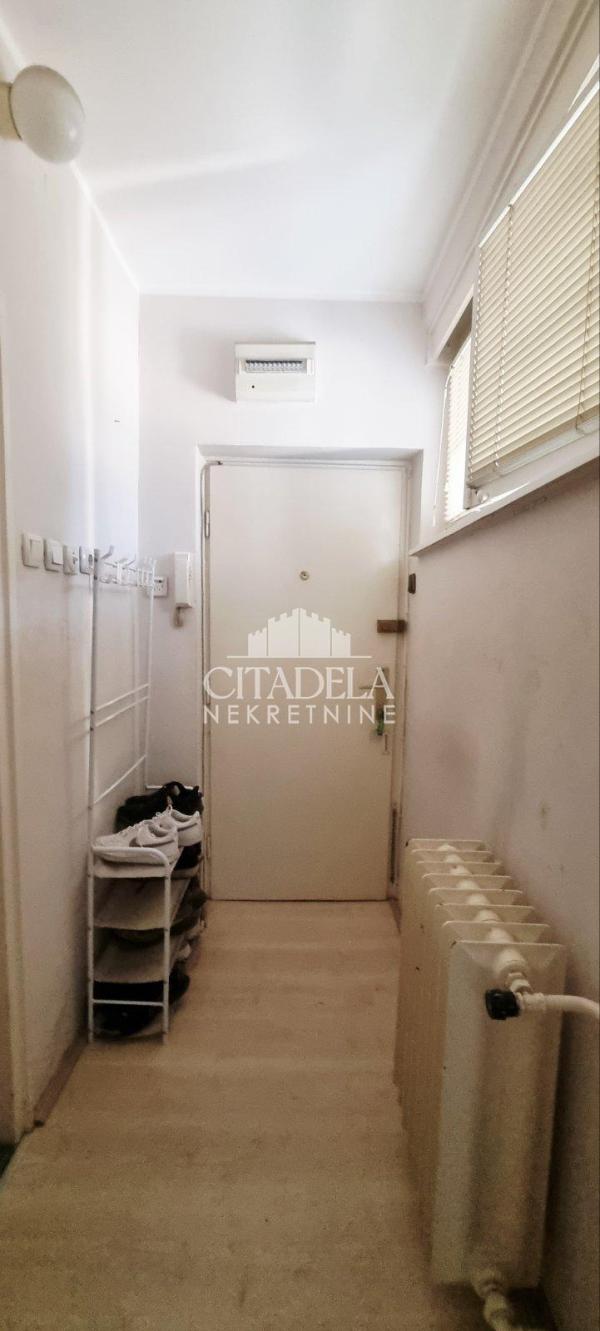 Stan na prodaju u Beogradu, Banovo brdo, jednoiposoban, 43m2, cena 154800 evra
