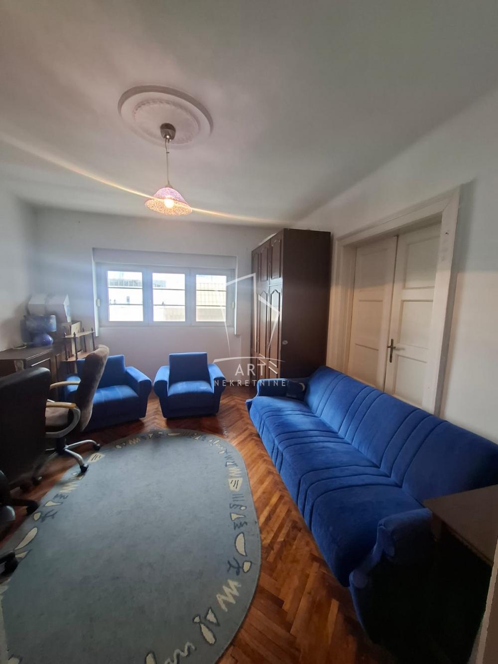 Stan na prodaju u Beogradu, Slavija, cetvorosoban, 81m2, cena 365000 evra