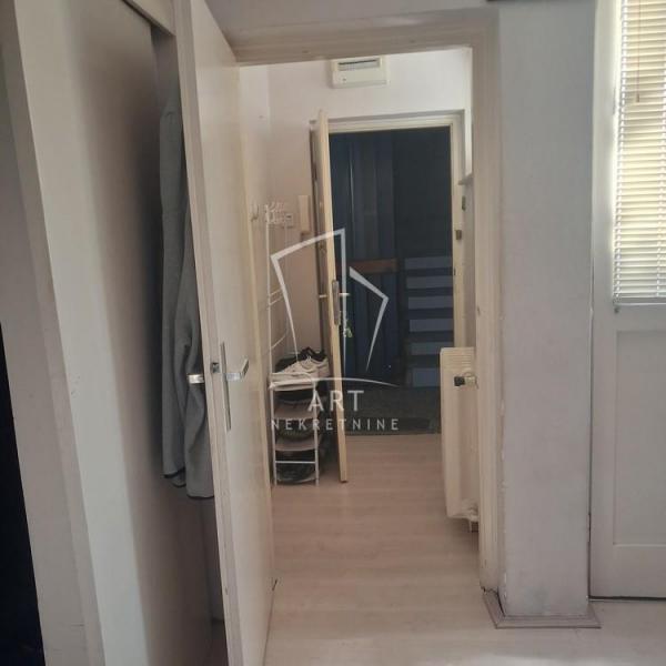 Stan na prodaju u Beogradu, Banovo brdo, dvosoban, 43m2, cena 154800 evra