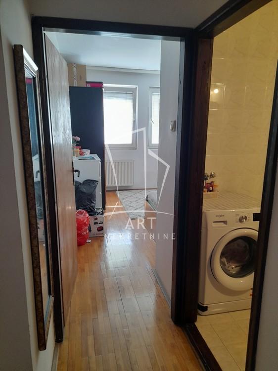 Stan na prodaju u Beogradu, Čukarica, dvosoban, 51m2, cena 165000 evra