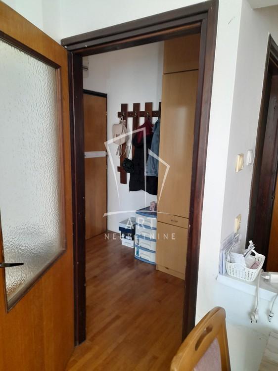 Stan na prodaju u Beogradu, Čukarica, dvosoban, 51m2, cena 165000 evra