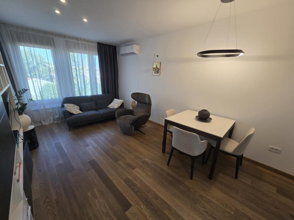 Stan na prodaju u Beogradu, Novi Beograd, dvosoban, 54m2, cena 245000 evra