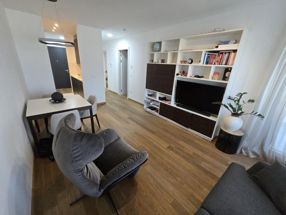 Stan na prodaju u Beogradu, Novi Beograd, dvosoban, 54m2, cena 245000 evra