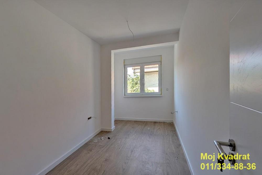Stan na prodaju u Beogradu, Cvetkova pijaca, trosoban, 63m2, cena 227000 evra