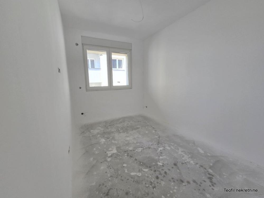 Stan na prodaju u Beogradu, Mirijevo, dvoiposoban, 62m2, cena 93000 evra