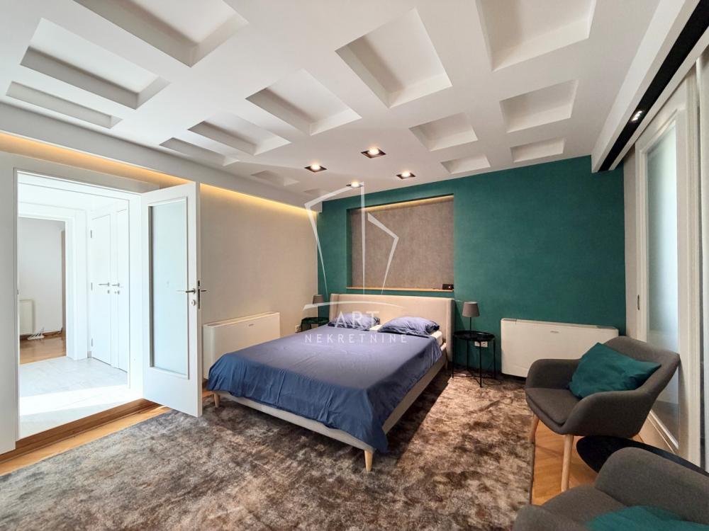 Stan na prodaju u Beogradu, Stari grad, 108m2, cena 430000 evra